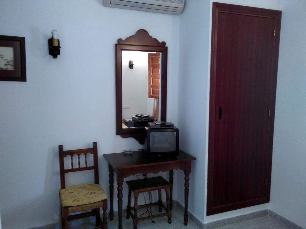 Hostal Meson la Cadena Trujillo Exterior foto